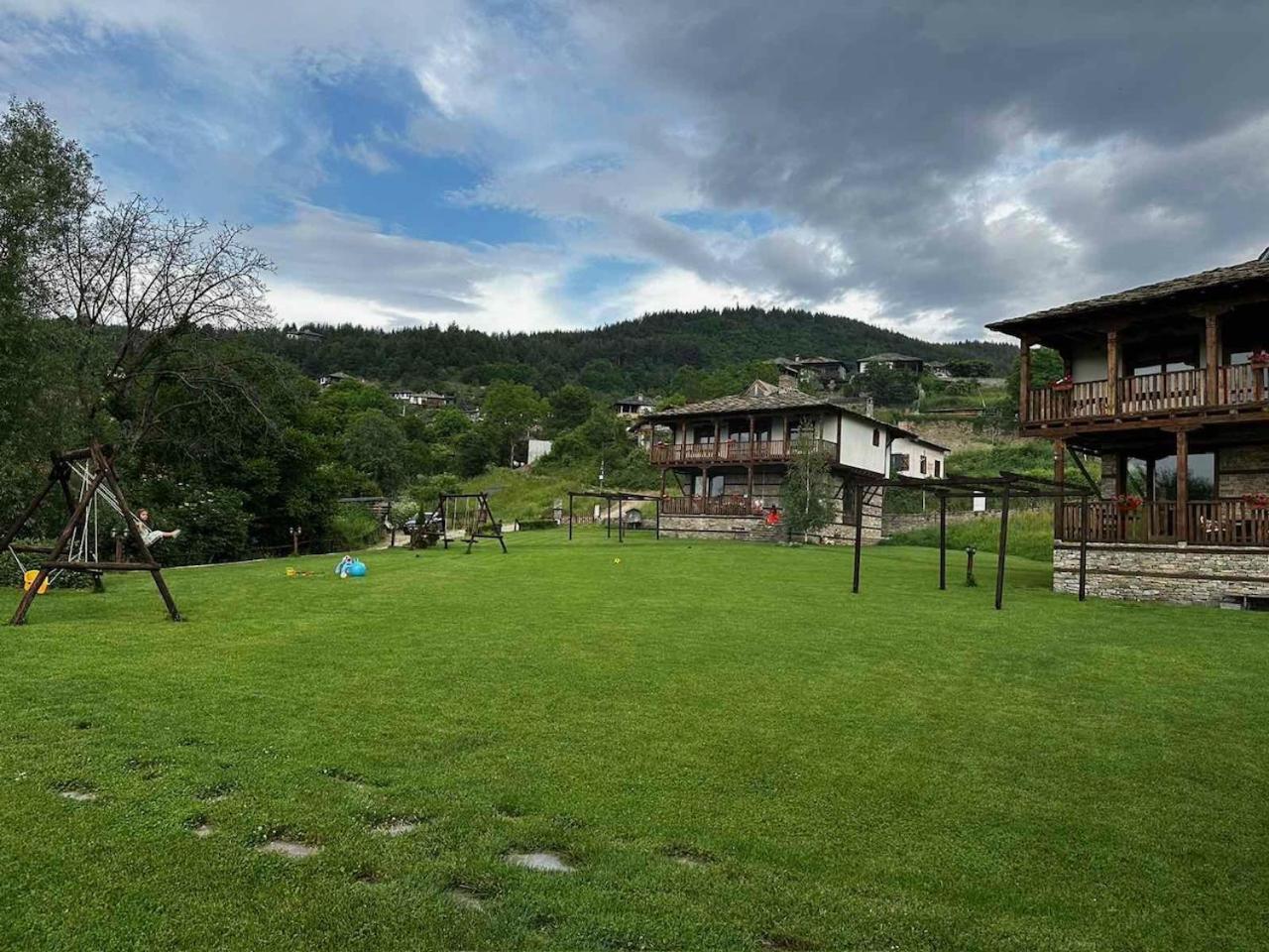 Leshten Guest Homes Kültér fotó