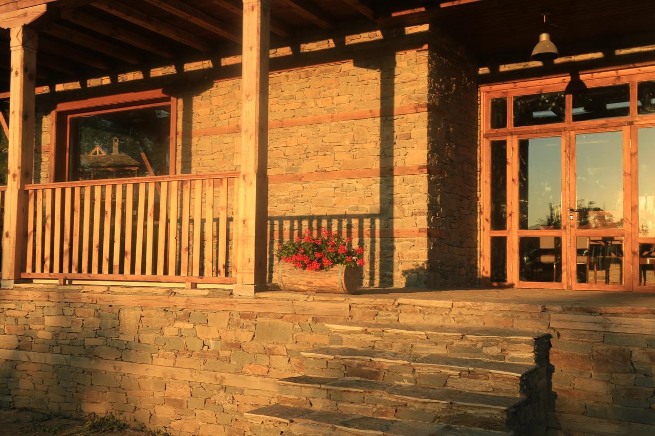 Leshten Guest Homes Kültér fotó